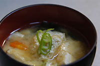 初めて作ったという、お父さんの味噌汁。